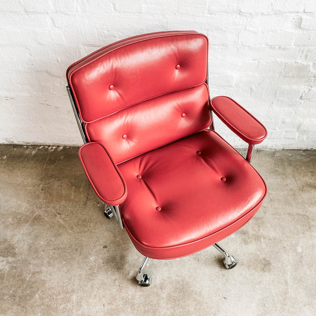 Vitra - Eames Lobby Chair ES 104 - Red Stone