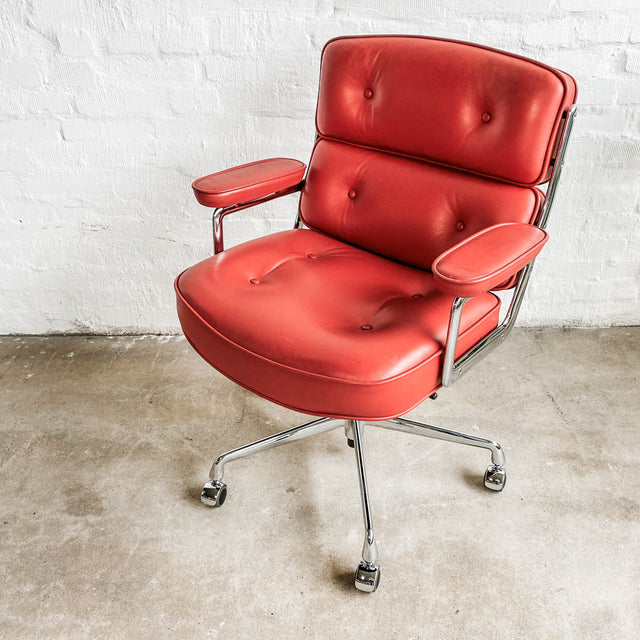 Vitra - Eames Lobby Chair ES 104 - Red Stone