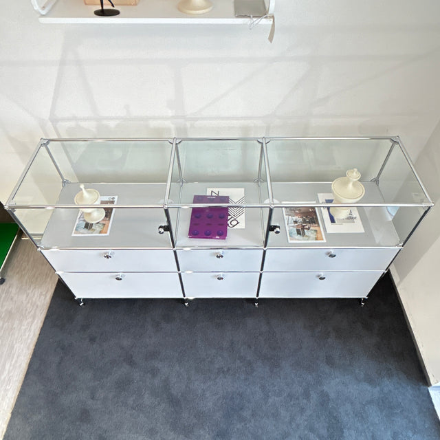 USM Haller - Sideboard/Vitrine - mattsilber - gebrauchter TOP Zustand