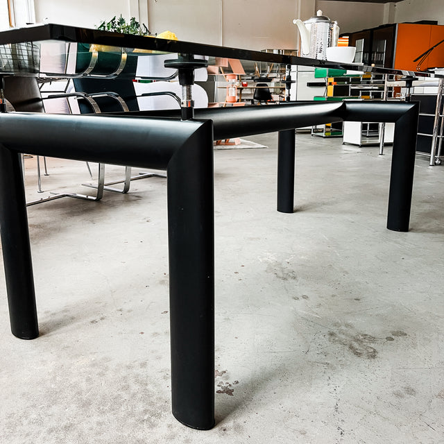 Cassina LC 6  Esstisch - schwarz - Kristallglasplatte - gebrauchter TOP Zustand