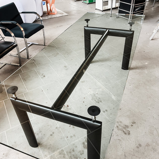 Cassina LC 6  Esstisch - schwarz - Kristallglasplatte - gebrauchter TOP Zustand