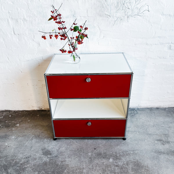 USM Haller - Sideboard - rot/weiß - gebrauchter TOP Zustand