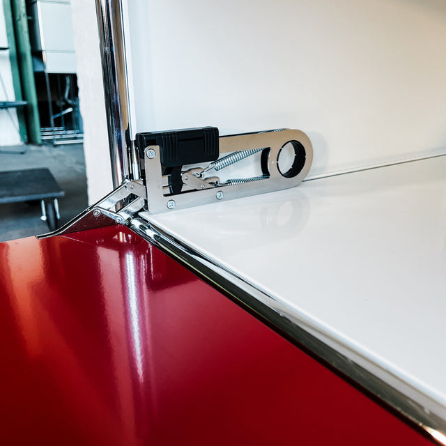 USM Haller - Sideboard - rot/weiß - gebrauchter TOP Zustand