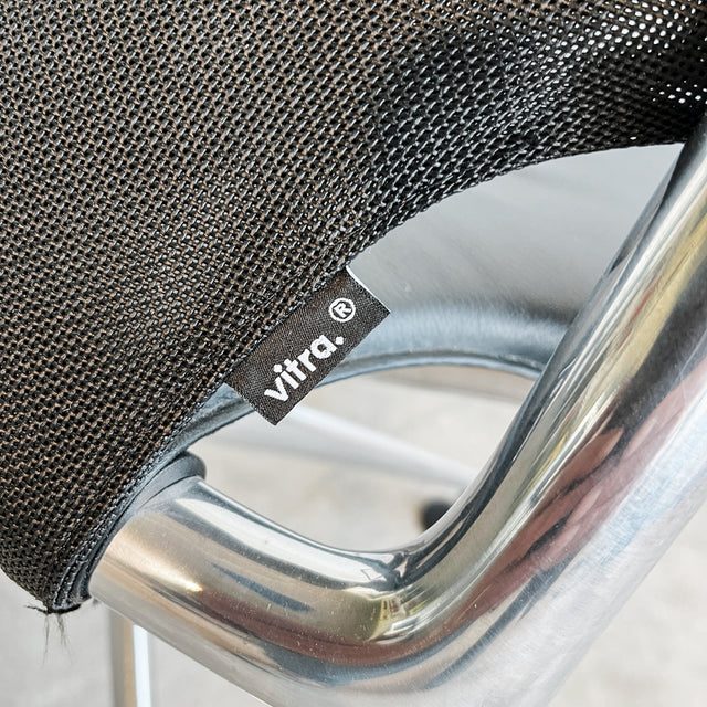 Vitra - Meda Chair - Konferenzsessel - schwarz