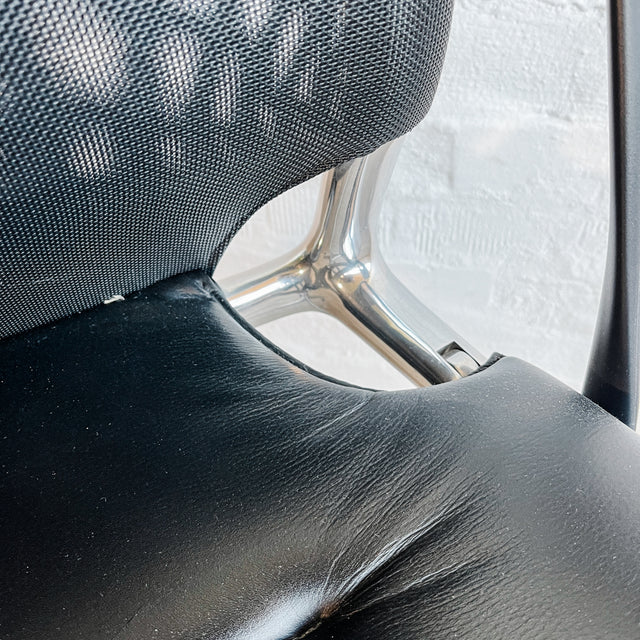 Vitra - Meda Chair - Konferenzsessel - schwarz