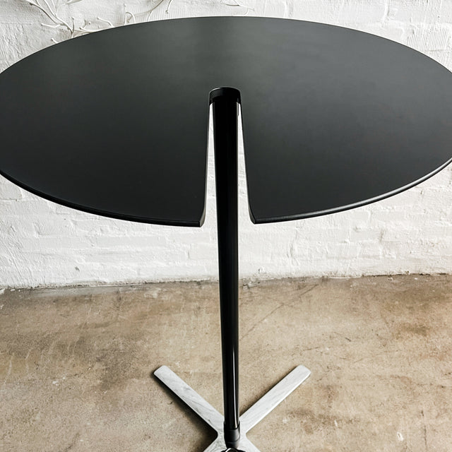 Wilkahn - Aline - Stehtisch - Schwarz - Verchromt