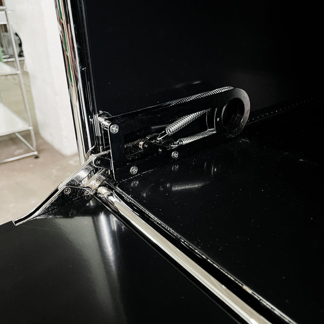 USM Haller - Schrank - Schwarz - 3 Klapptüren