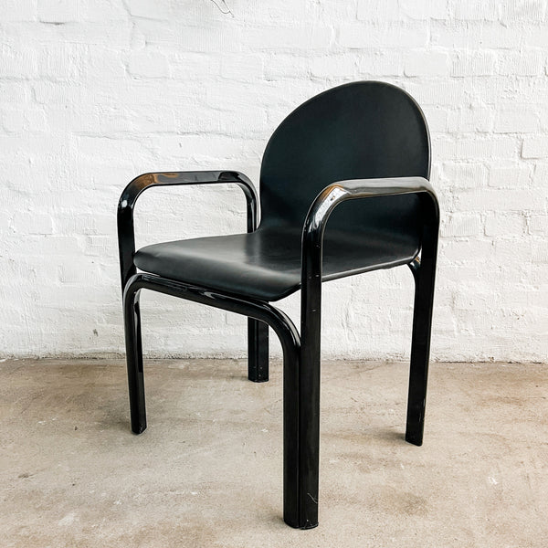 Knoll International - Orsay - Armlehnenstuhl - Gae Aulenti - Schwarz