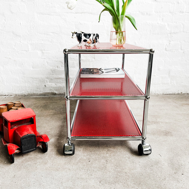 USM Haller - Beistellrollwagen - Rot Perforiert - 3 Ebenen