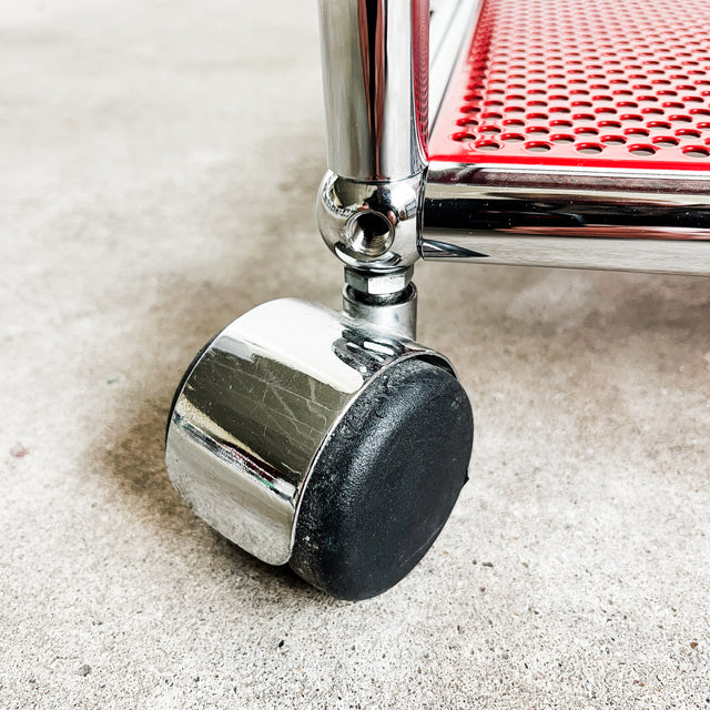 USM Haller - Beistellrollwagen - Rot Perforiert - 3 Ebenen