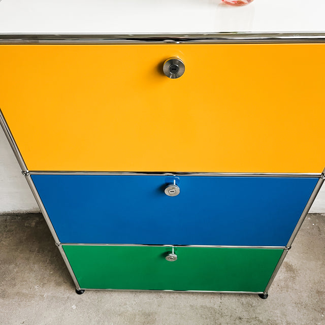 USM Haller - Highboard - Bunt - Weißer Korpus
