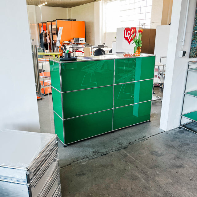 USM Haller - Theke - Grün - TOP gebrauchter Zustand - Unterlackiertes Glas