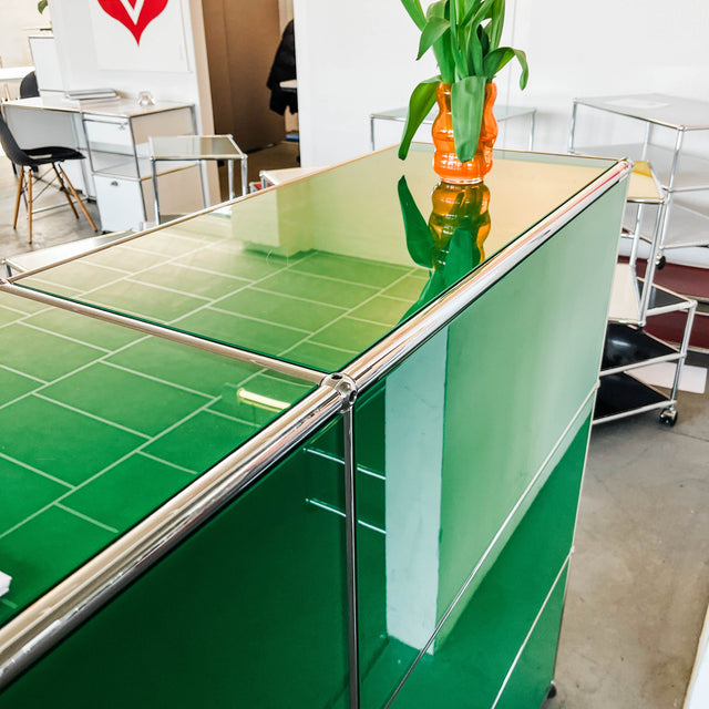 USM Haller - Theke - Grün - TOP gebrauchter Zustand - Unterlackiertes Glas