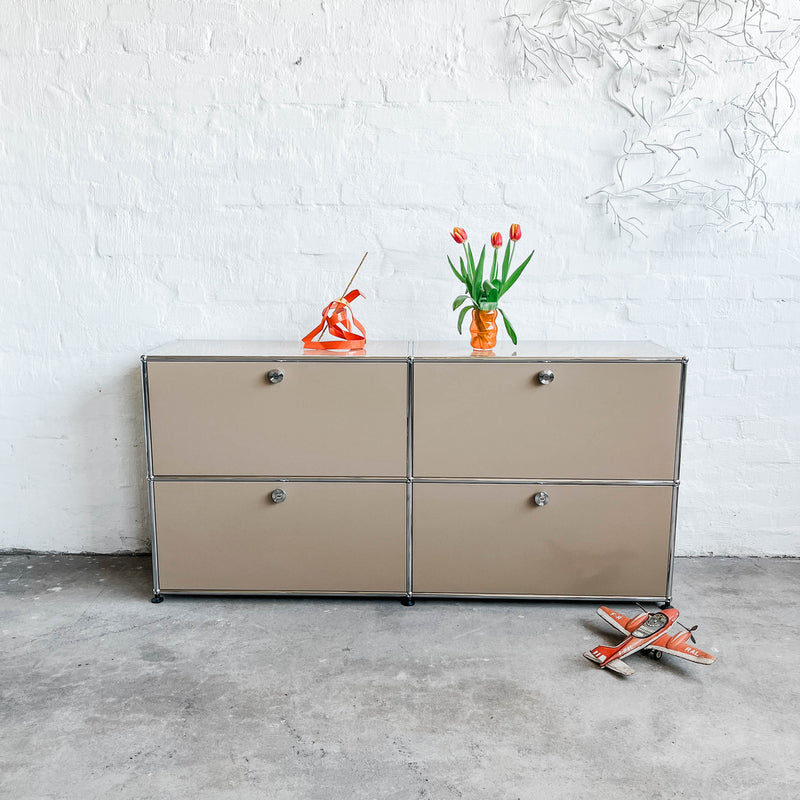 USM Haller - Regal - Beige - Sideboard - Vier Fächer