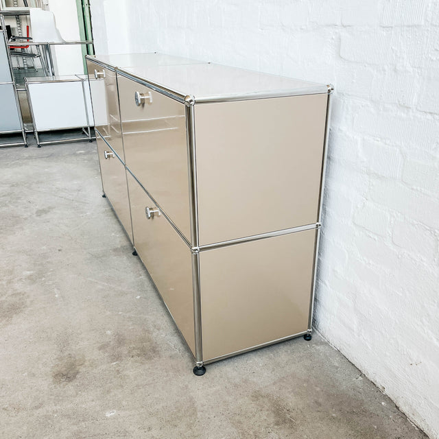 USM Haller - Sideboard - Beige - 4 Klapptüren - Softclose