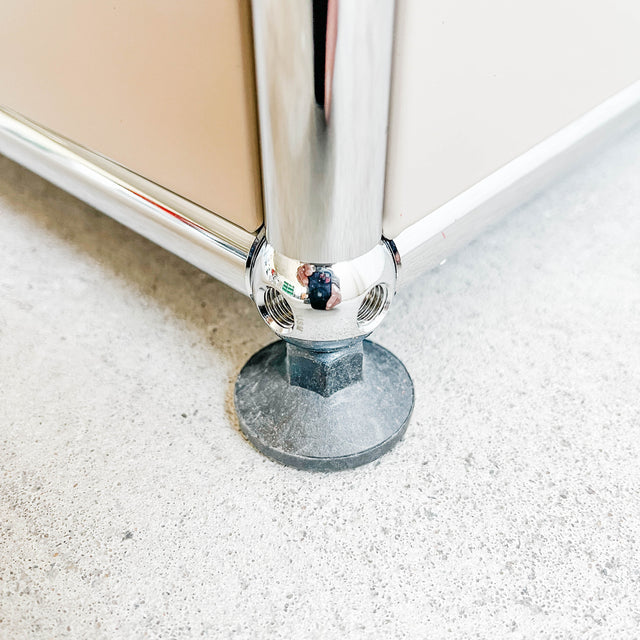 USM Haller - Sideboard - Beige - 4 Klapptüren - Softclose