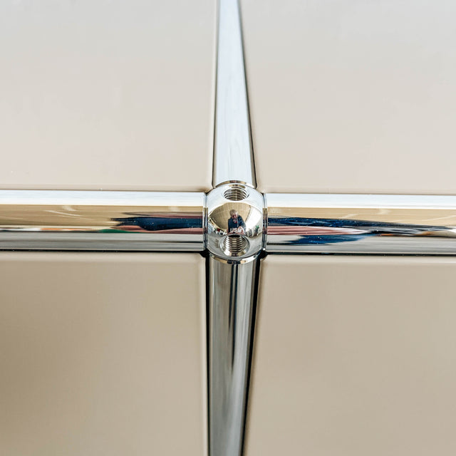 USM Haller - Sideboard - Beige - 4 Klapptüren - Softclose