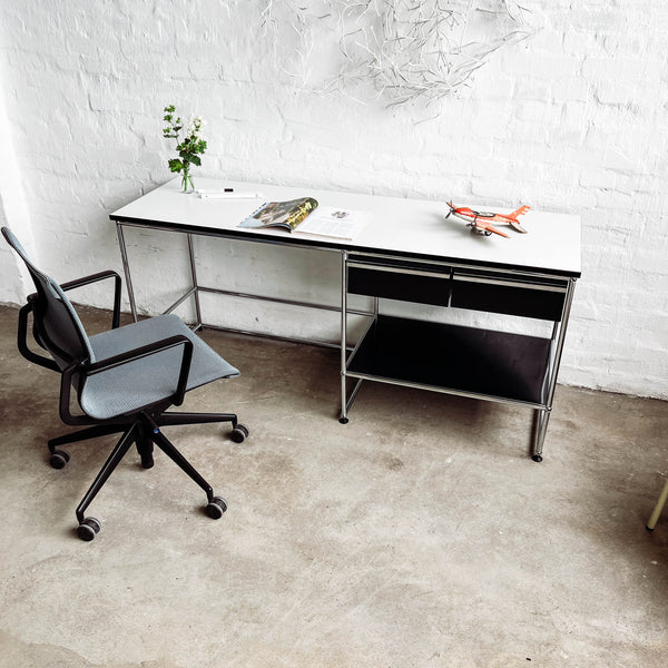 USM Haller - Sekretär - Schreibtisch - Perlgrau