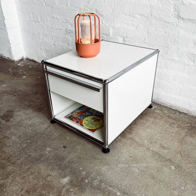 USM Haller - Nachttisch/Druckertisch - Weiß - gebrauchter TOP Zustand