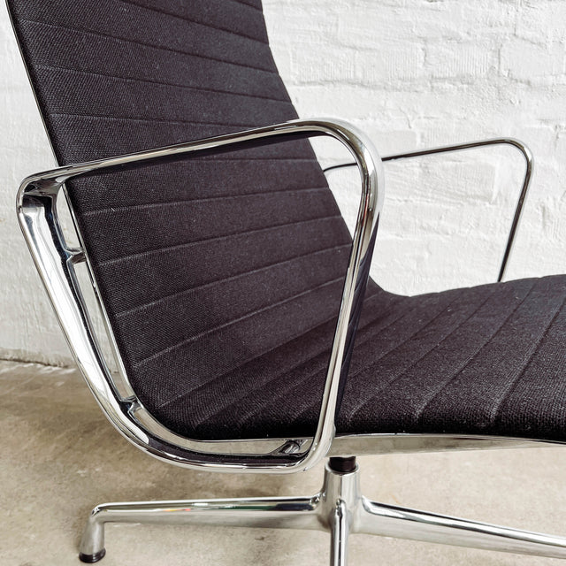 Vitra - EA 116 - Lounge Sessel - Schwarz