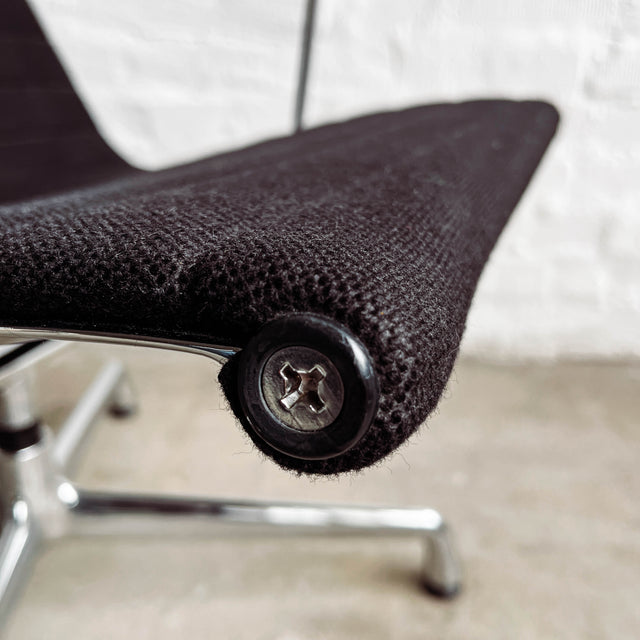 Vitra - EA 116 - Lounge Sessel - Schwarz