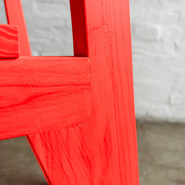 OUT - Schulz Stuhl - Leuchtrot