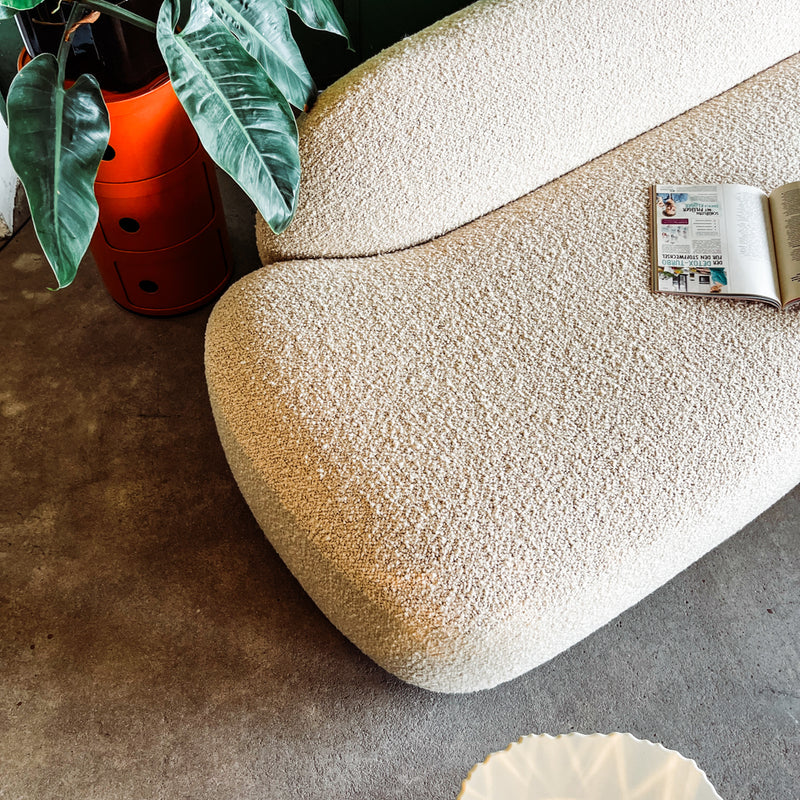 Kartell Sofa AALAND - Bouclé Stoff creme - Patricia Urquiola - NEU