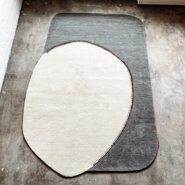 Kartell - Teppich Aaland - Grau/Beige - Patricia Uriquola - NEU