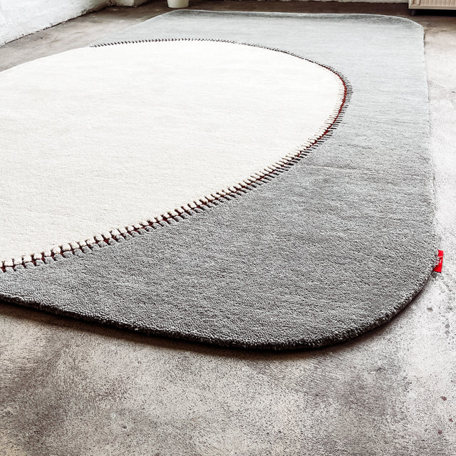 Kartell - Teppich Aaland - Grau/Beige - Patricia Uriquola - NEU