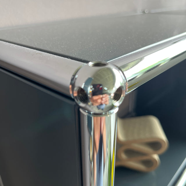 USM Haller - Wandregal - Anthrazitgrau - gebrauchter TOP Zustand