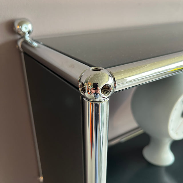 USM Haller - Wandregal - Anthrazitgrau - gebrauchter TOP Zustand