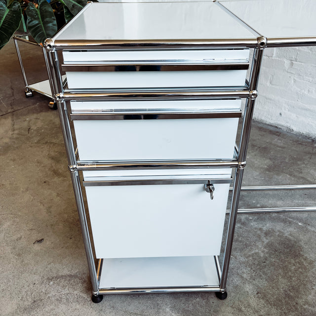 USM Haller - Sekretär - Schreibtisch - lichtgrau - gebrauchter TOP Zustand