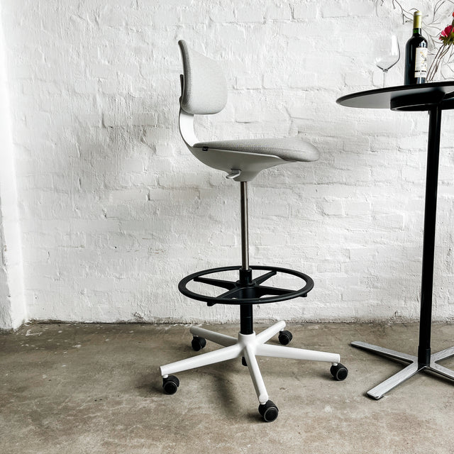 Vitra - Barhocker Rookie High - Konstantin Grcic - grau - gebrauchte Designermöbel