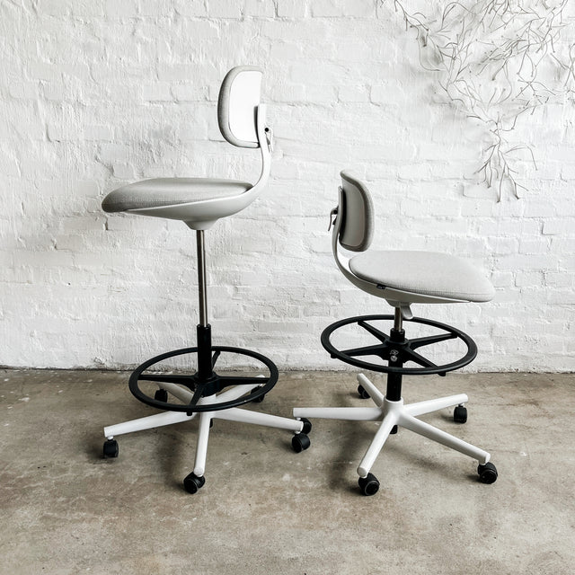 Vitra - Barhocker Rookie High - Konstantin Grcic - grau - gebrauchte Designermöbel
