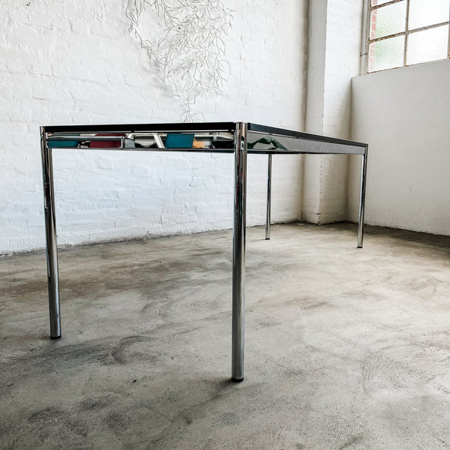 USM Haller Tisch - perlgrau alumatt - 225 x 75 cm - gebrauchter TOP Zustand