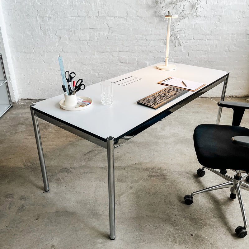 USM Haller - Tisch - reinweiß - 175 x 75 cm - gebrauchter TOP Zustand