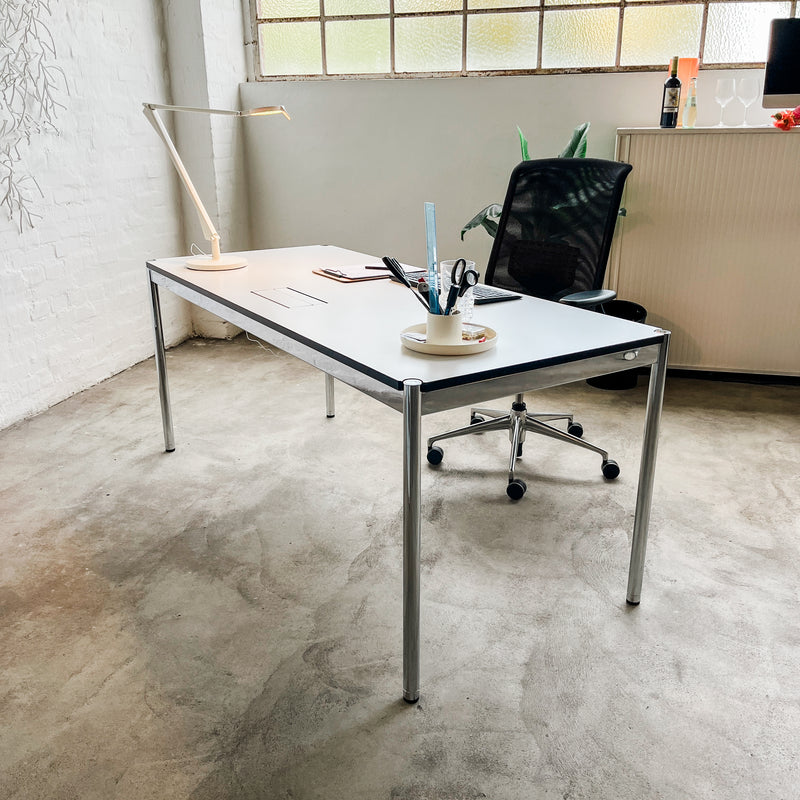 USM Haller - Tisch - reinweiß - 175 x 75 cm - gebrauchter TOP Zustand