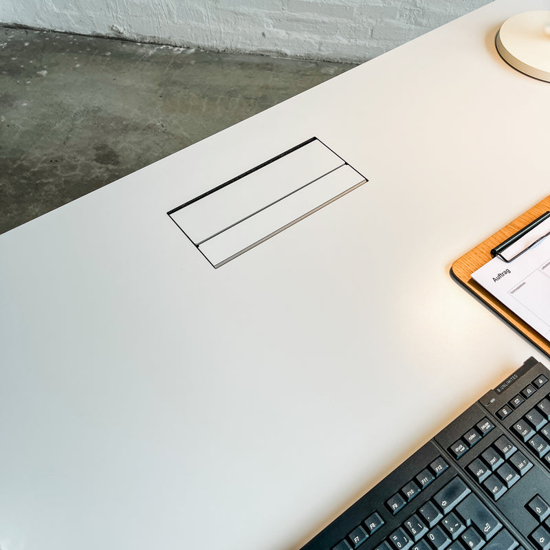 USM Haller - Tisch - reinweiß - 175 x 75 cm - gebrauchter TOP Zustand