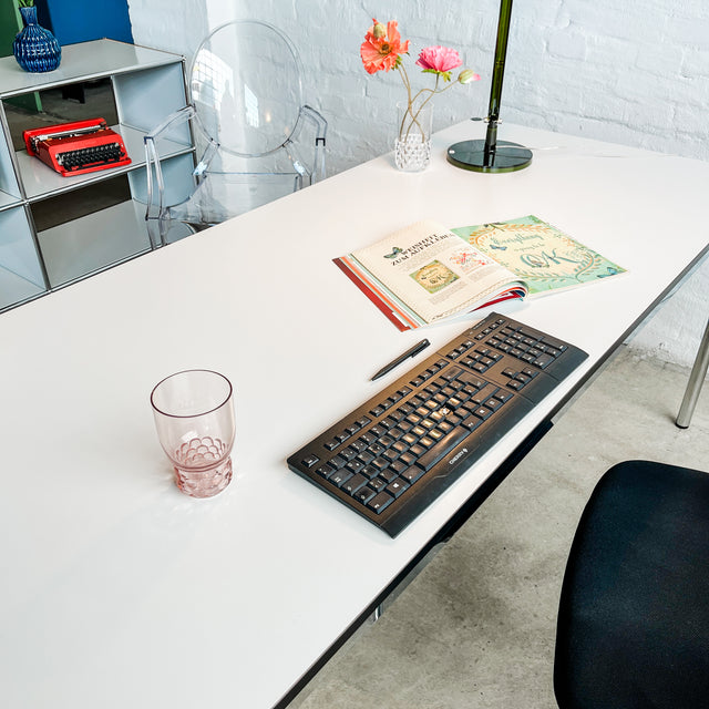 USM Haller Tisch - perlgrau alumatt - 200 x 80 cm - gebrauchter TOP Zustand