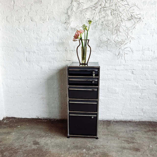 USM Haller - Standcontainer - anthrazit - 5 Schubladen - gebrauchte Designermöbel