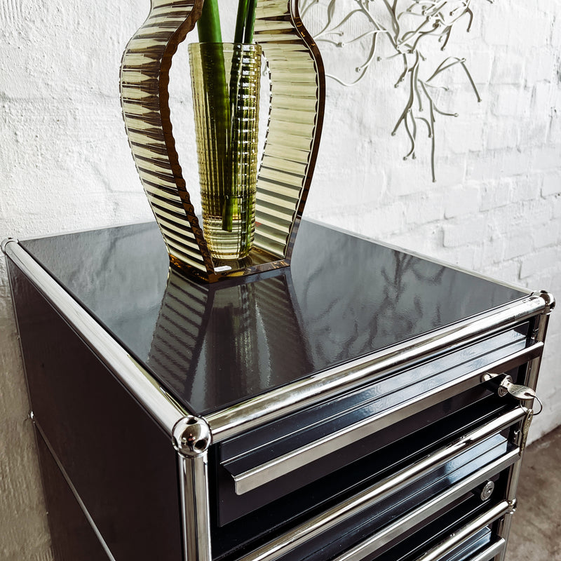 USM Haller - Standcontainer - anthrazit - 5 Schubladen - gebrauchte Designermöbel