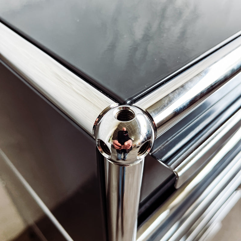 USM Haller - Standcontainer - anthrazit - 5 Schubladen - gebrauchte Designermöbel