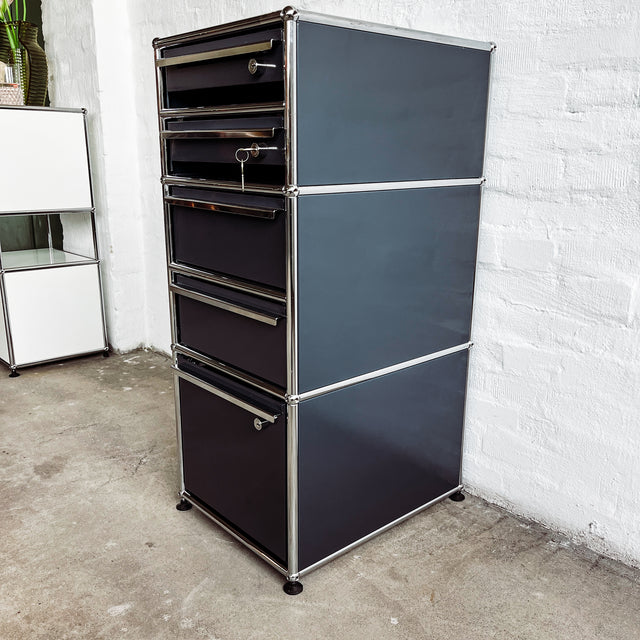 USM Haller - Standcontainer - anthrazit - 5 Schubladen - gebrauchte Designermöbel
