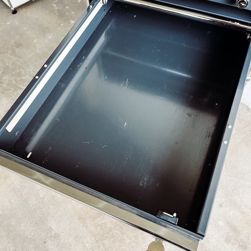 USM Haller - Standcontainer - anthrazit - 5 Schubladen - gebrauchte Designermöbel