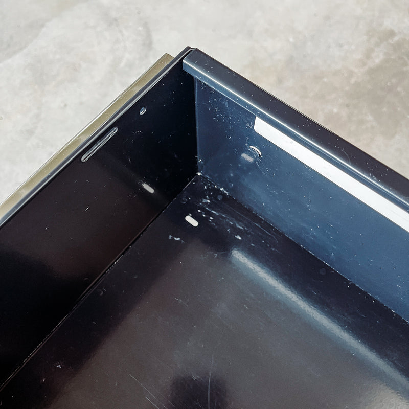 USM Haller - Standcontainer - schwarz - gebrauchte Designermöbel