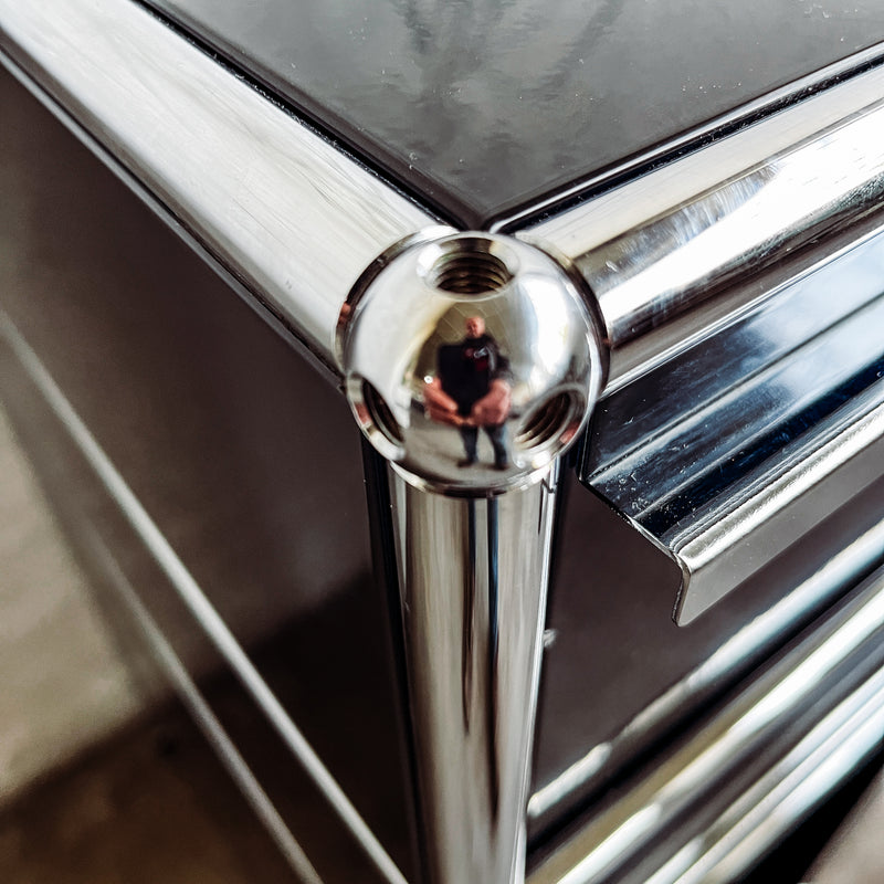 USM Haller - Standcontainer - schwarz - gebrauchte Designermöbel