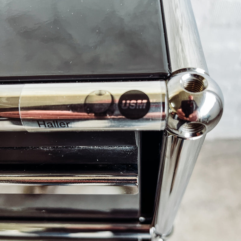 USM Haller - Standcontainer - schwarz - gebrauchte Designermöbel