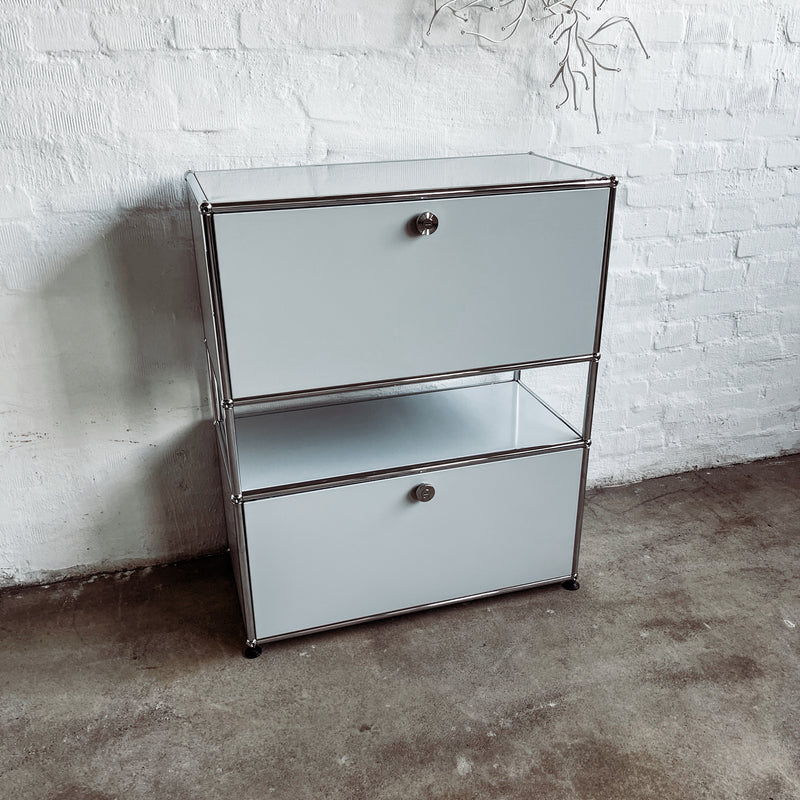 USM Haller - Highboard 1x3 - 2 Klappen - lichtgrau