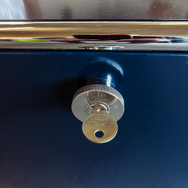 USM Haller - Lowboard - Stahlblau - gebrauchte TOP Qualität