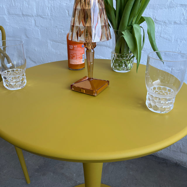 Kartell - Dr. NA - Bistrotisch - senfgelb - Philippe Starck - Outdoor - NEU
